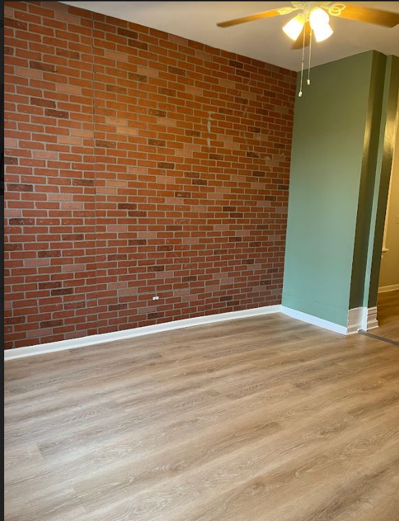 Foto del edificio - 1518 N Greenview Ave