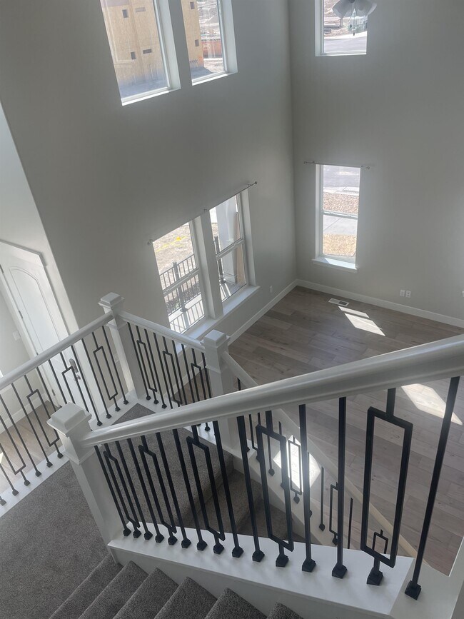 Building Photo - 3772 Canyon Falls Dr