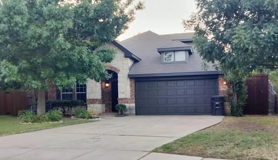 Primary Photo - 3901 Ringdove Way