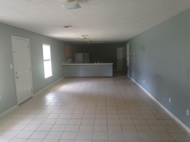 Building Photo - 1206 Blair St
