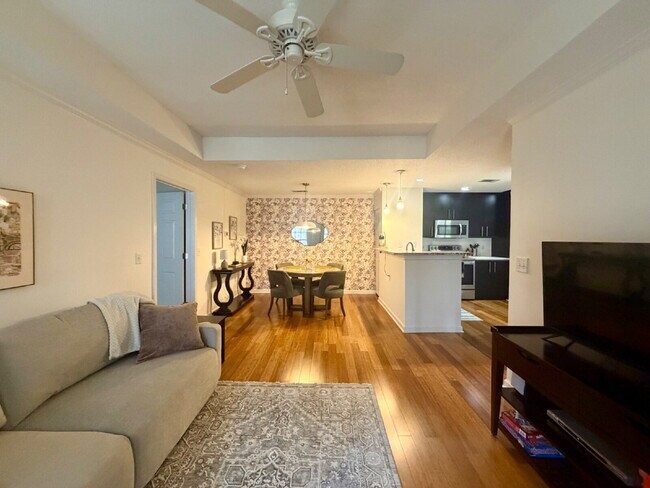 Foto del edificio - Furnished Two Bedroom Condo in The Reserve at Woodbridge.