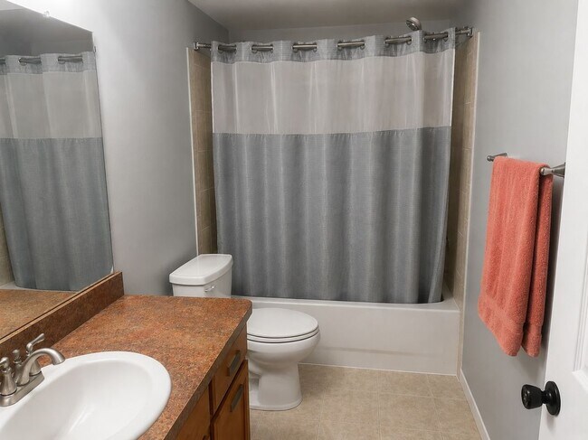 Foto del edificio - 519 Addington Ln