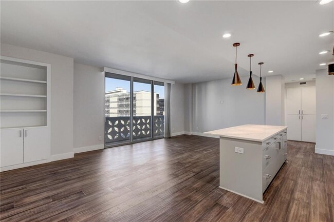 Building Photo - 1801 Lavaca St