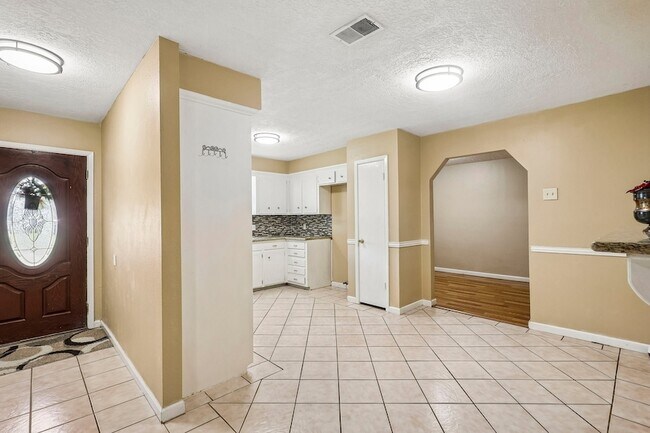 Foto del edificio - 4202 Townes Forest Rd