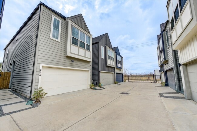 Building Photo - 2906 Stevens St