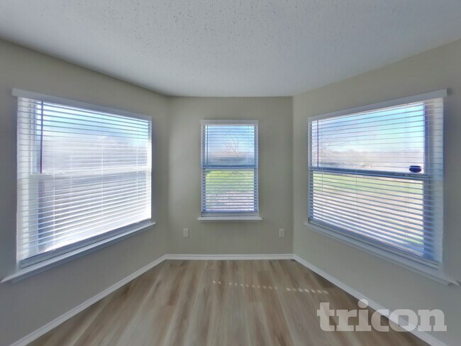 Building Photo - 100 Adams Dr