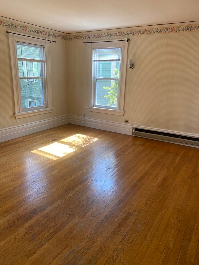 Foto del edificio - 103 Pleasant St