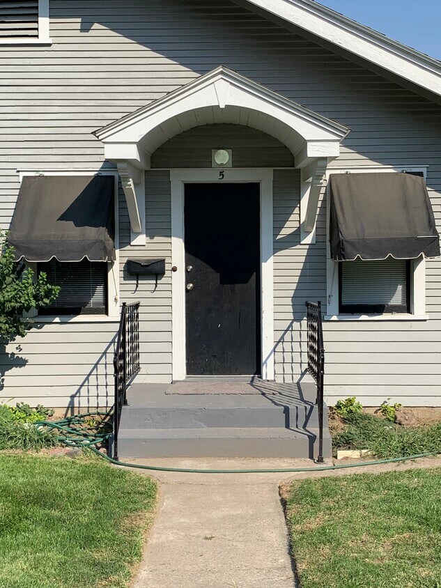 5 Chicago Ave Yakima Wa 98902 House For Rent In Yakima Wa Apartments Com