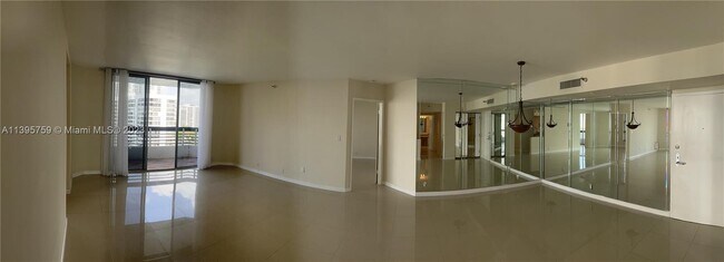Building Photo - 19101 Mystic Pointe Dr