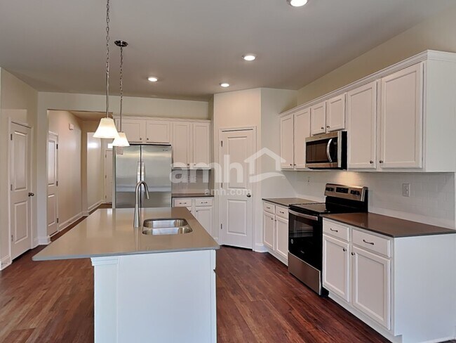 Foto del edificio - 630 Rivermist Dr