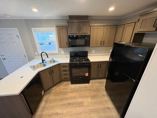 Foto del edificio - 8907 Beechwood Dr