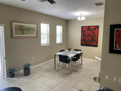 Foto del edificio - 8760 NW 97th Ave