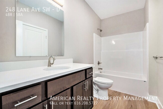 Foto del edificio - 248 Lane Ave SW