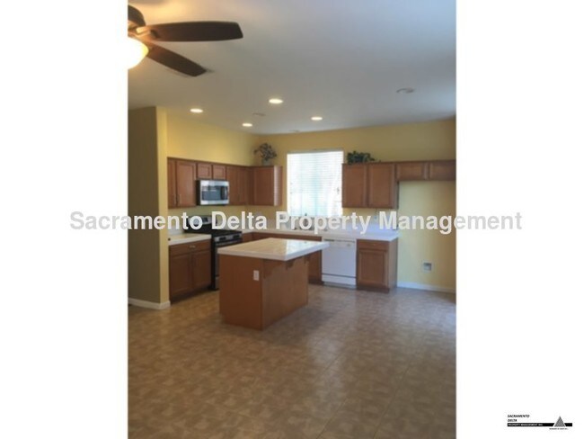 Building Photo - 3170 Catalina Island Rd