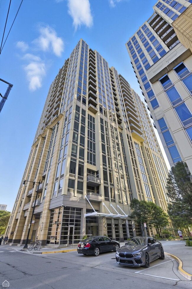 Building Photo - 700 N Larrabee St