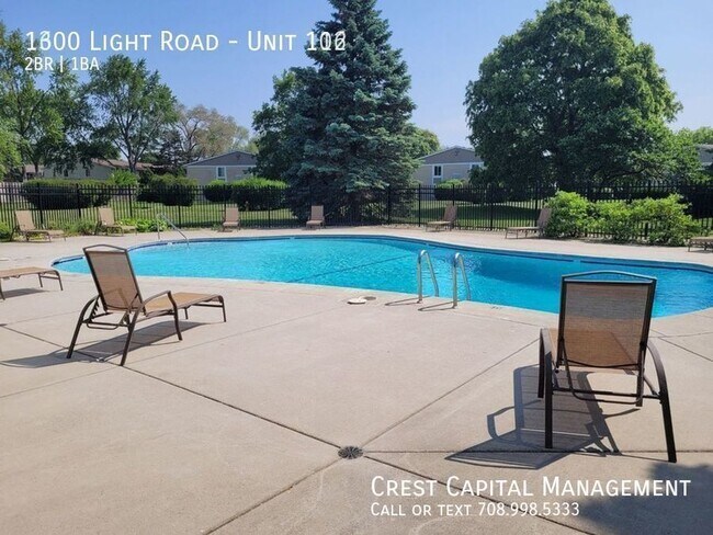 Building Photo - 1300 Light Road Unit 106 Oswego, IL 60543