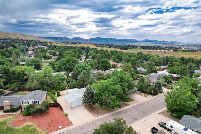Foto del edificio - Vintage 5 bed Home in Green Mountain Estat...