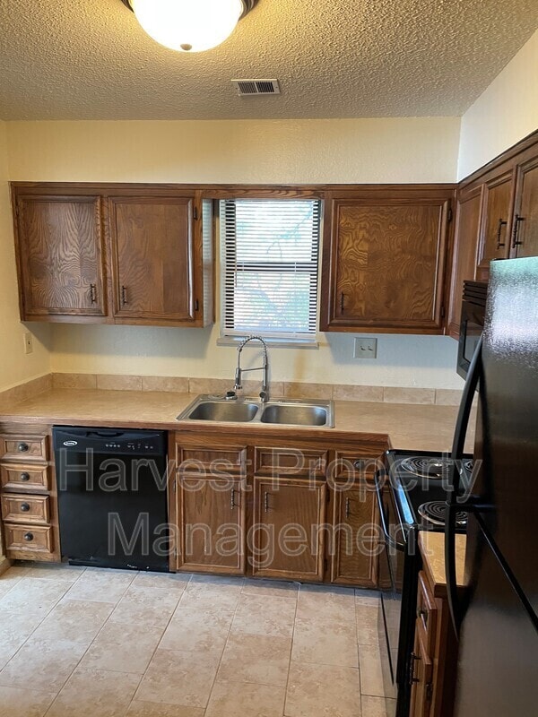 1625 Longford Unit 204, Wichita, KS 67207 Condo for Rent in Wichita, KS