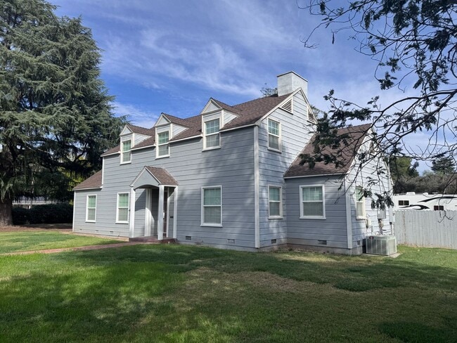 Photo - Beautiful 2 story 3 bedroom 2 bathroom home