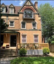 Building Photo - 1127 S 48th St