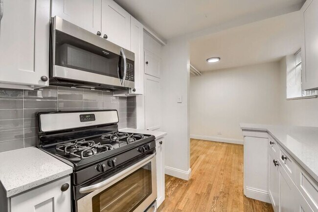 Foto del edificio - 2233 Kearney St