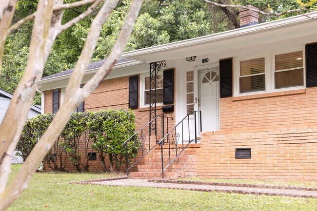 Foto del edificio - 3121 Sudbury Rd