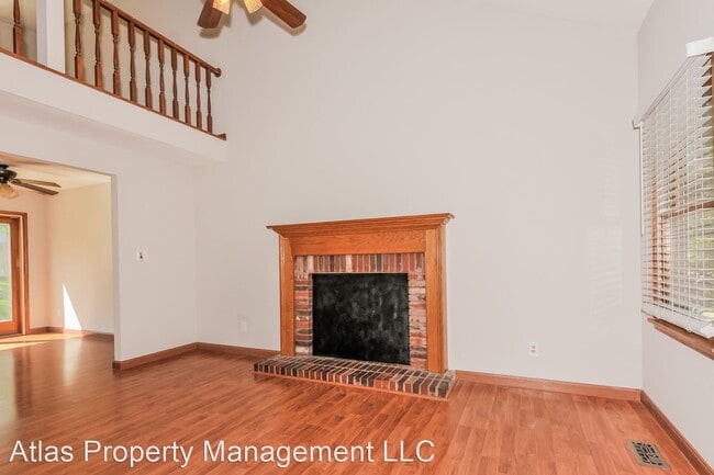 Building Photo - 3 br, 2.5 bath House - 227 Maple Point Drive