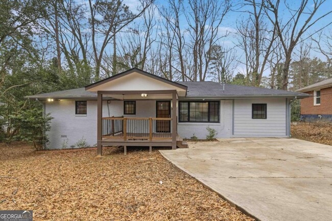 Building Photo - 2953 Meadowview Dr SE
