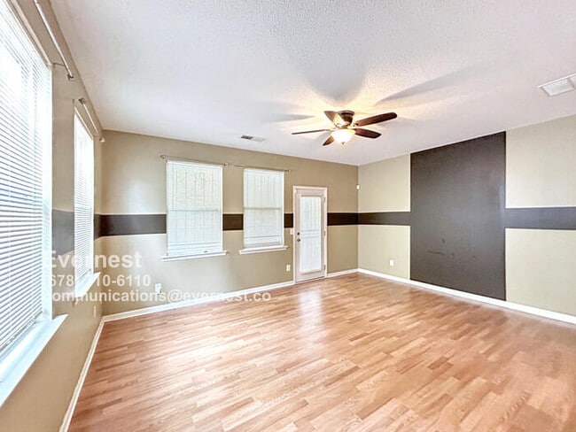 Building Photo - 1406 Bayrose Cir