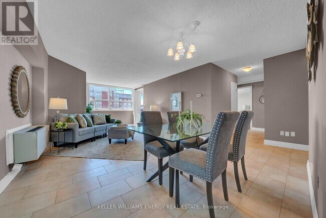 Photo du bâtiment - 80 Athol St E