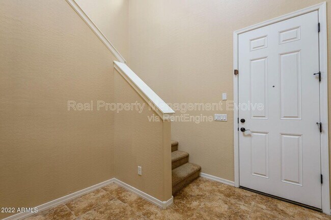 Foto del edificio - 1544 E Hummingbird Way