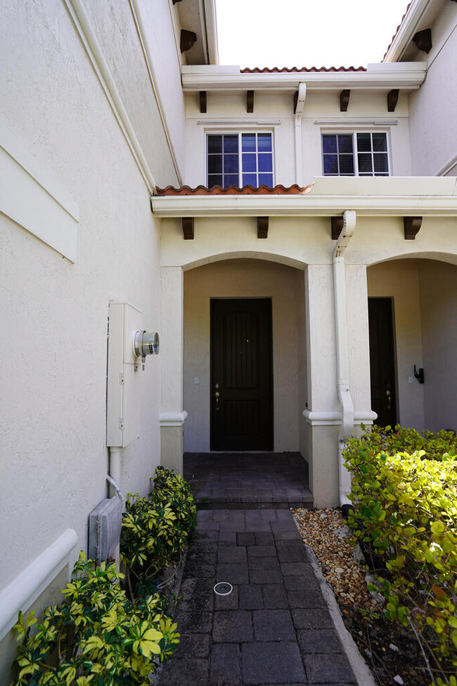 Foto del edificio - 363 SE 1st Dr