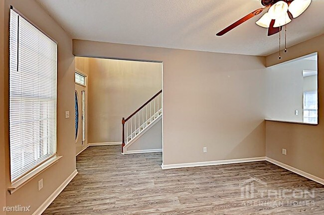 Building Photo - 255 Sweet Martha Dr