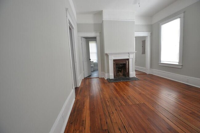 Foto del edificio - 301 W 31st St