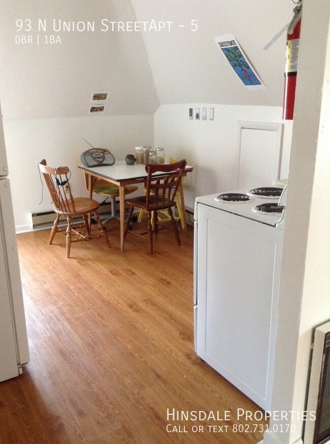 Photo - 93 N Union St Apartment