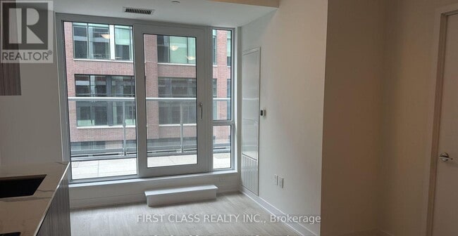 Photo du bâtiment - 15 Richardson St