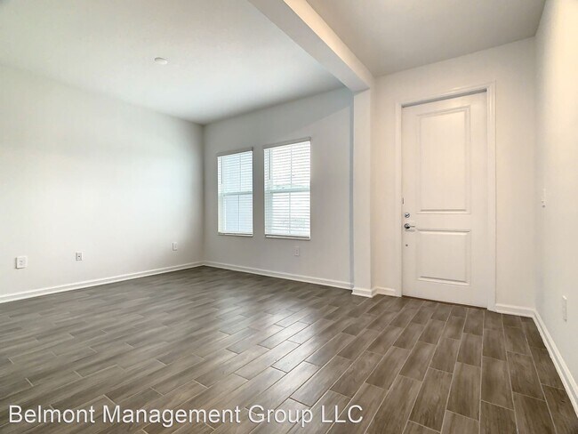 Foto del edificio - 4 br, 3 bath House - 6266 Lakepine St