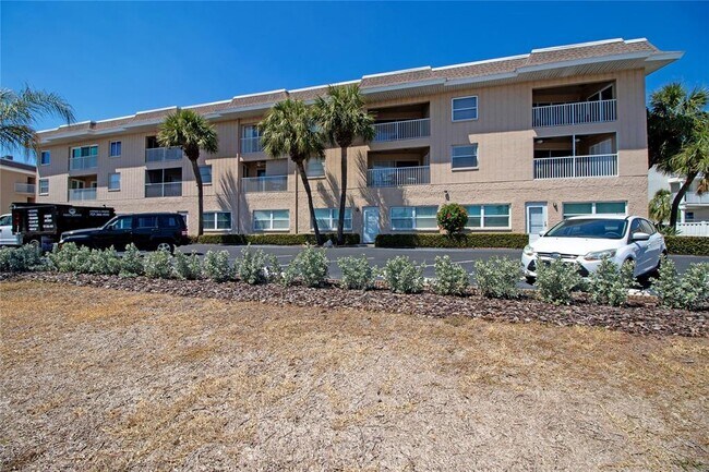 Foto del edificio - 3100 Gulf Blvd