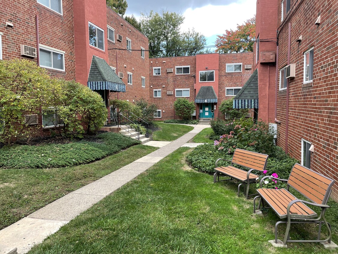 Primary Photo - Marimont Apartments