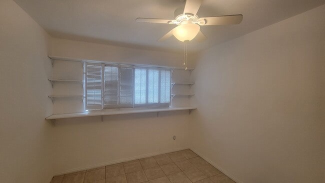 Building Photo - 1012 Jacober Ave