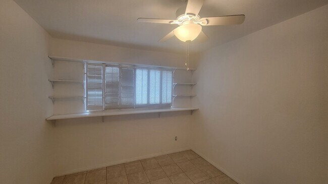 Foto del edificio - 1012 Jacober Ave