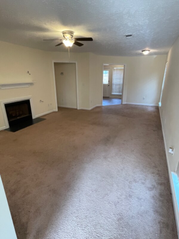 Foto del edificio - 3824 Carriage Oaks Dr