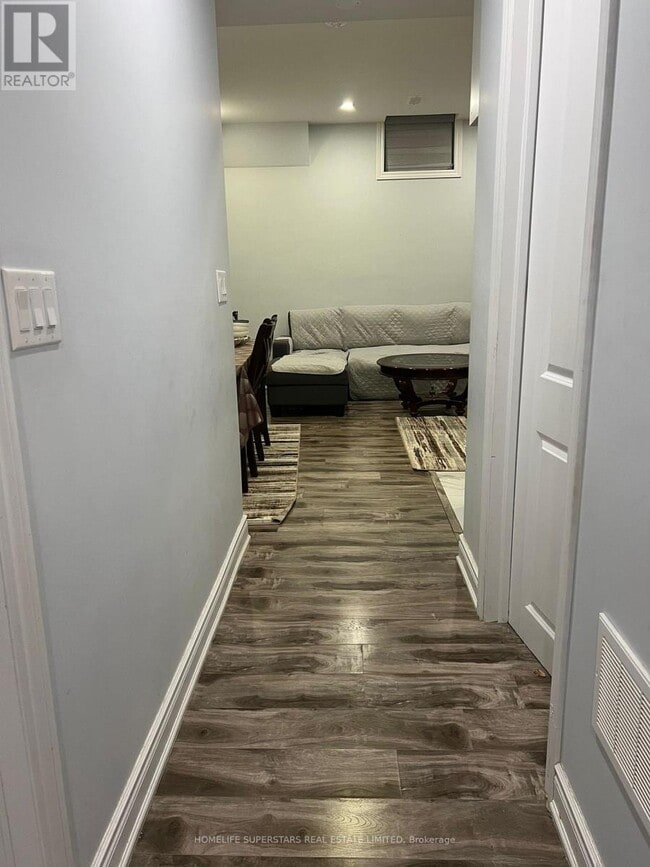 Photo du bâtiment - 45 Rolling Acres Dr