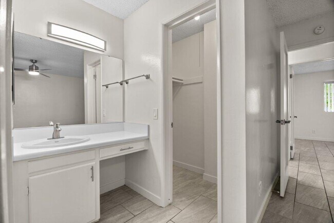 Foto del edificio - 1304-1314 S JUNIPER ST