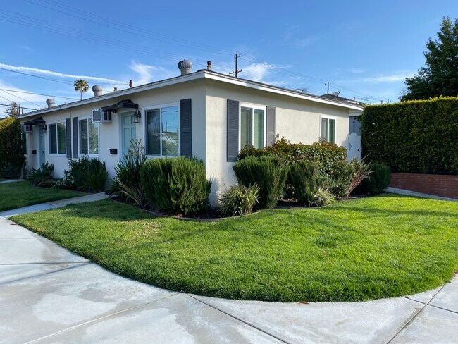 Building Photo - 200 N Lima St