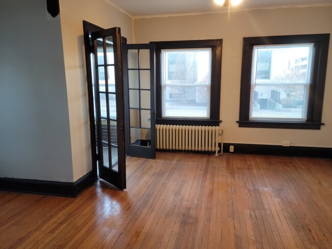 Building Photo - 1560 7th Ave
