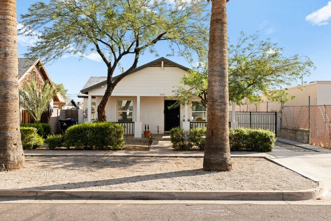 Building Photo - New Home in With Historic Charm in Coveted Garfield District