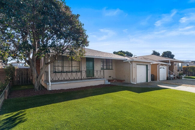 Building Photo - 316 Cupertino Way