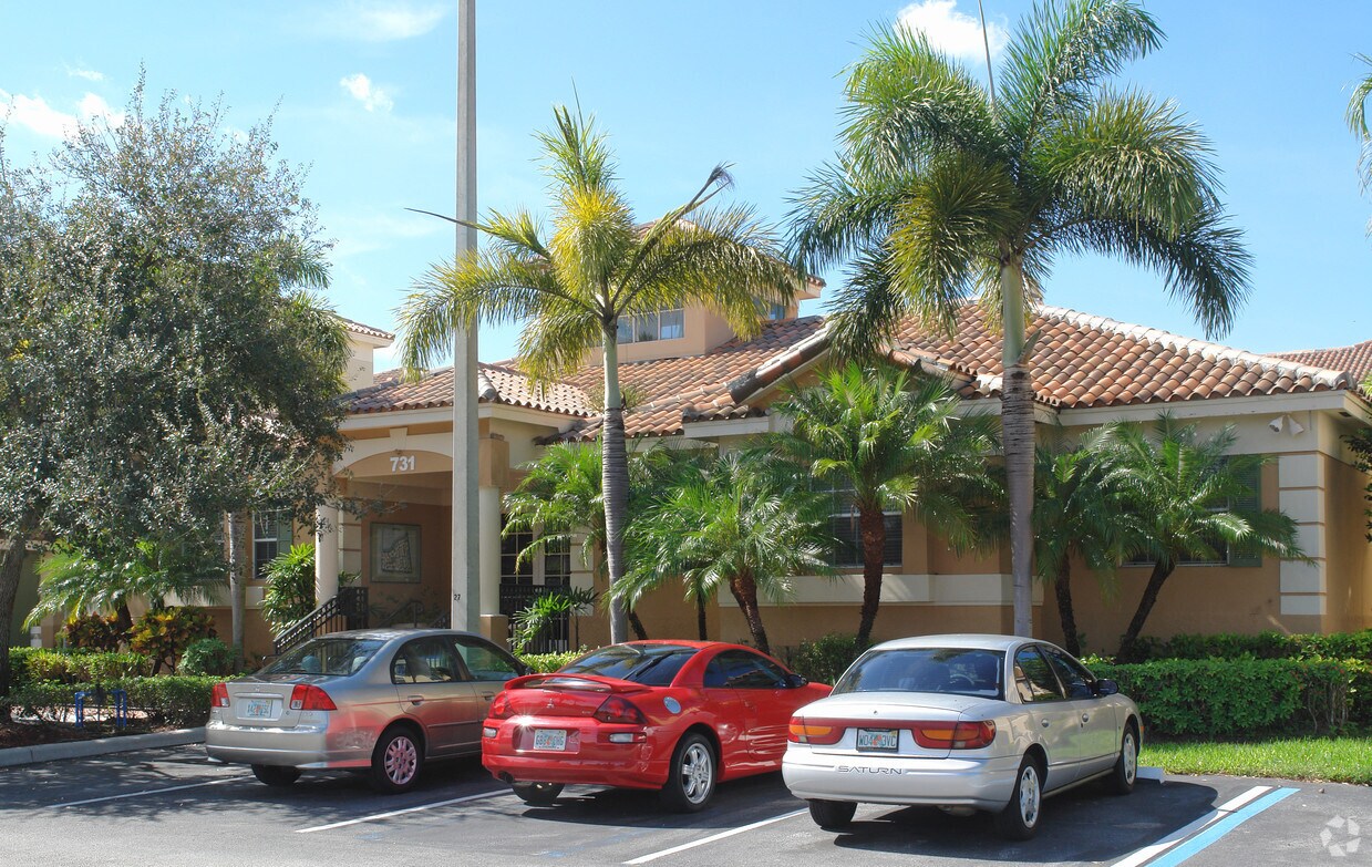 Villas De Tuscany Condos Apartments in Sunrise, FL