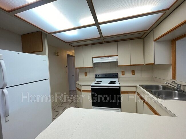 Foto del edificio - 4717 Phoenix Ave